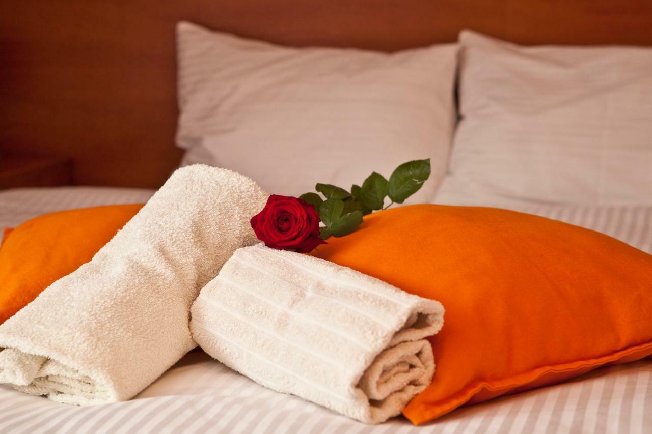Resort Holiday Natural - Gosciniec Zacisze Chmielno Luaran gambar