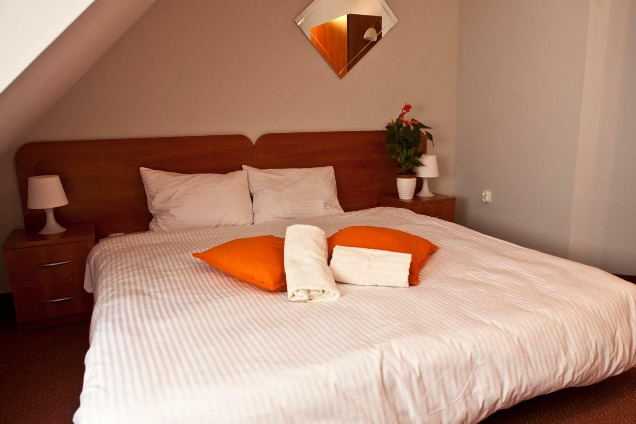 Resort Holiday Natural - Gosciniec Zacisze Chmielno Luaran gambar